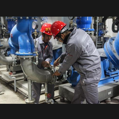 合肥工厂设备维修现场